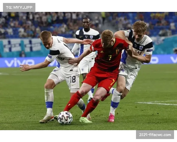 德布劳内两次精准助攻霍伊伦助力球队晋级展现中场大师风范